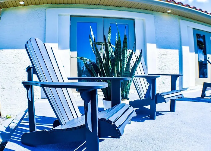 Devon Shores Motel 2*