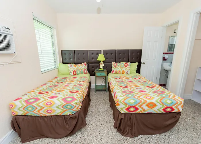 Devon Shores Motel 2*